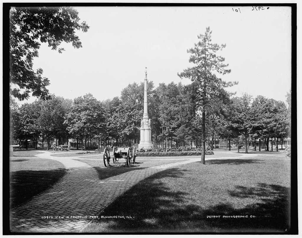 View in Franklin Park, Bloomington, Ill.